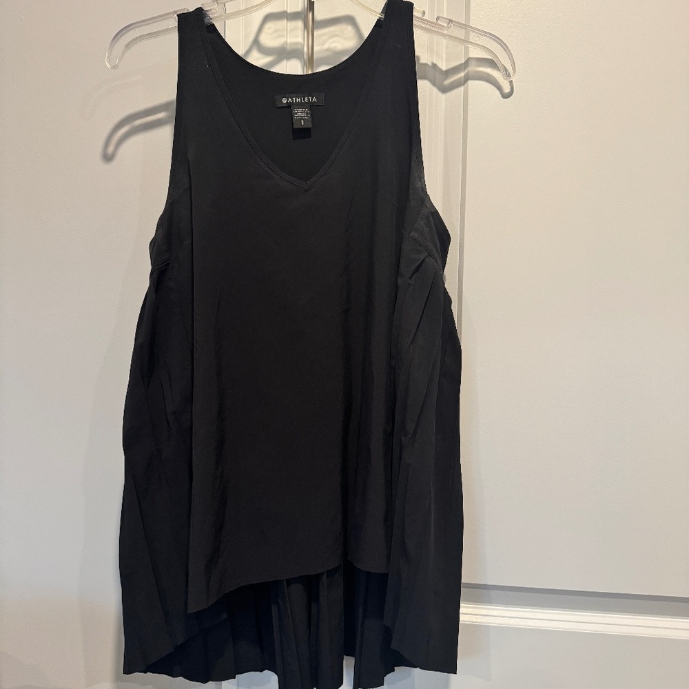 Black Hi-Lo Athleta Tank Top - Size Small